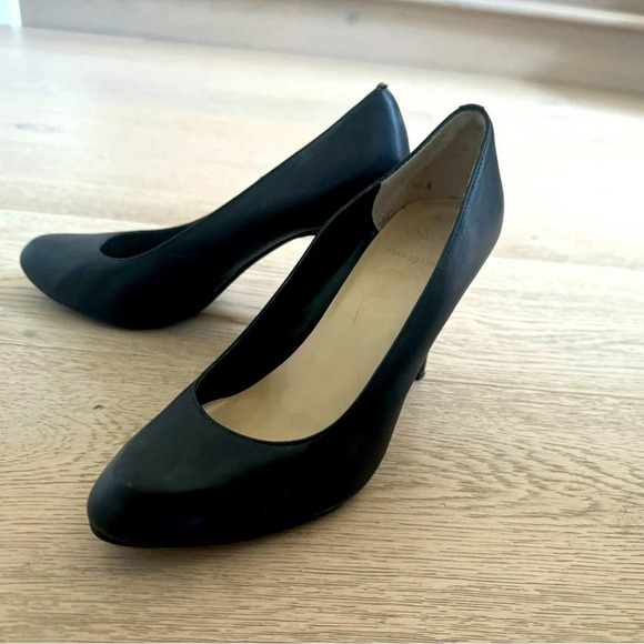 Max Studio black leather heels size 6.5 - Picture 4 of 7